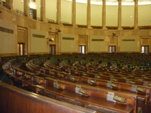 Plenáris ülésterem